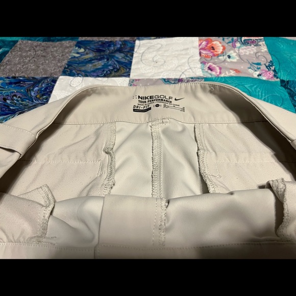 Women’s Nike shorts - Picture 4 of 4